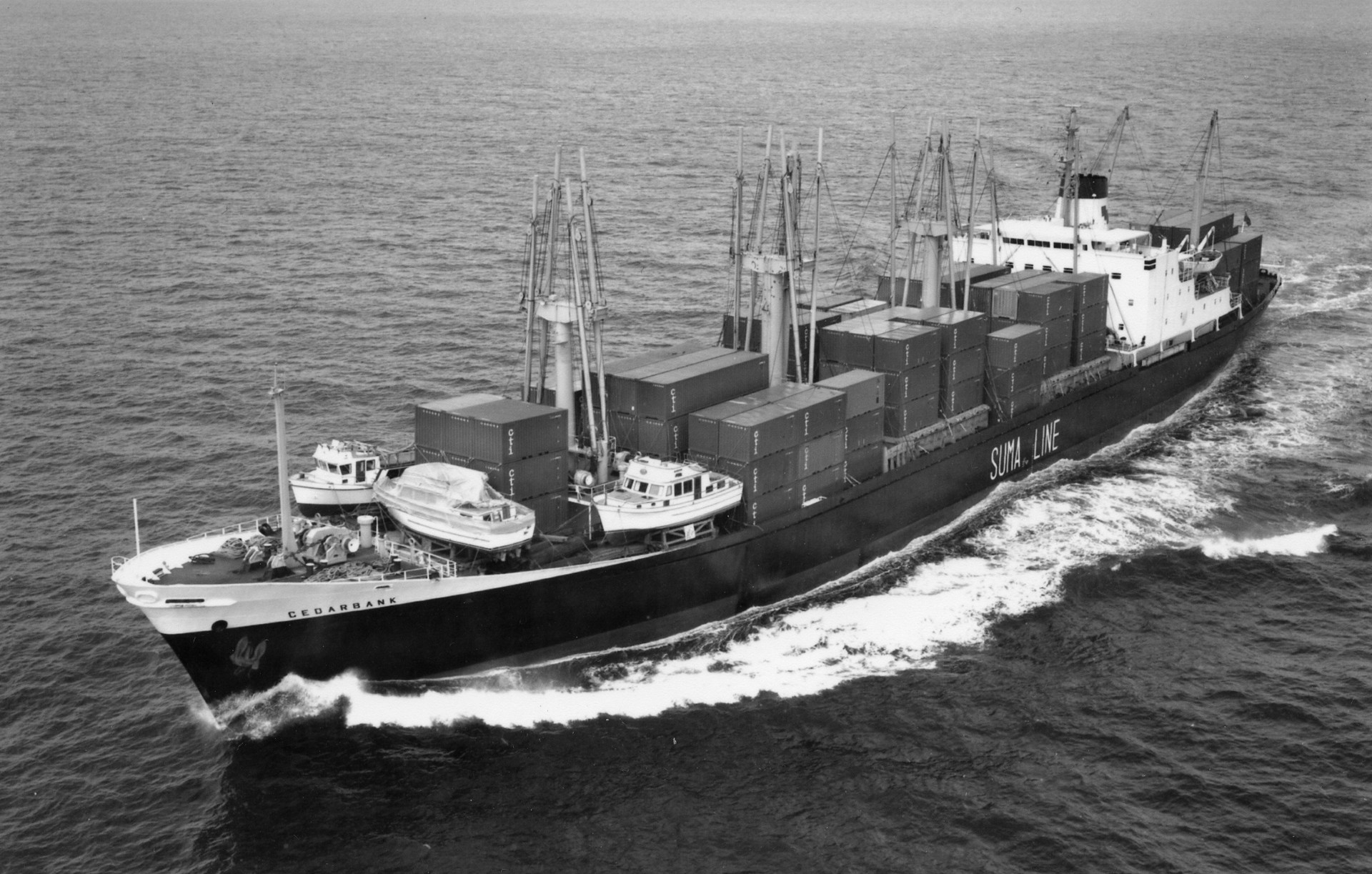 River-class ship Cedarbank underway
